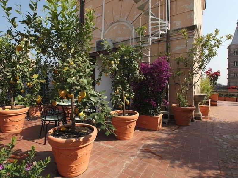 Residenza Torre Paolina Hotel Rome Exterior photo